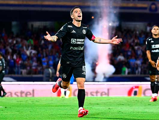 Ignacio Rivero, capitán de Cruz Azul.