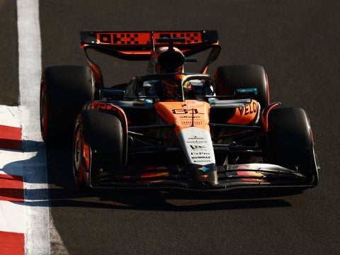 Oscar Piastri se mantiene muy cerca de Lando Norris en la clasificación del Campeonato de Pilotos de F1 2025.