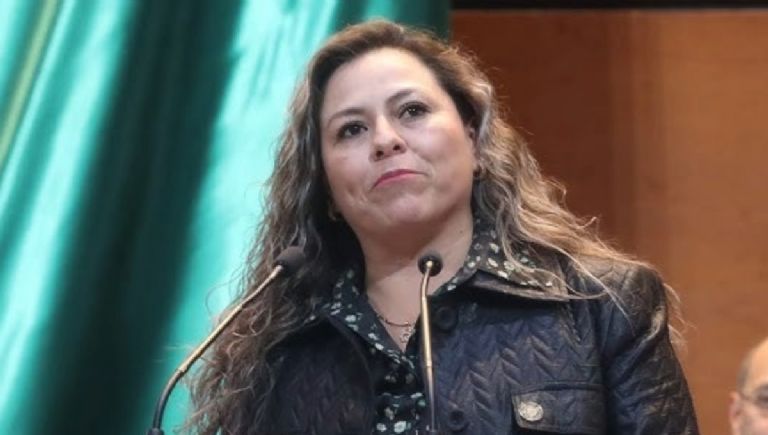 Prohibir la promoción del suicidio en internet