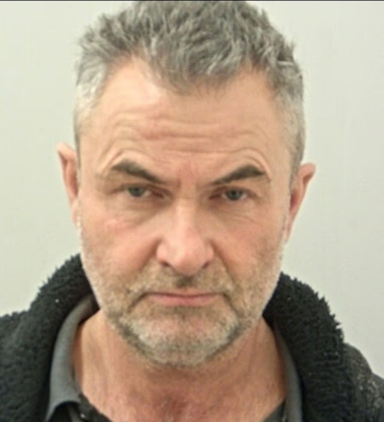 El agresor Robert Easom llevaba un diario sobre los ataques.