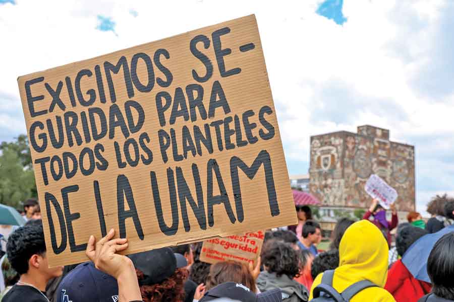 Estudiantes de la UNAM se organizan para exigir mayores garantías de seguridad a las autoridades universitarias.