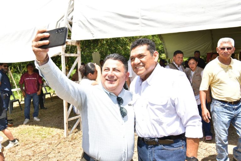 Infraestructura vial beneficiando a comunidades de Tabasco