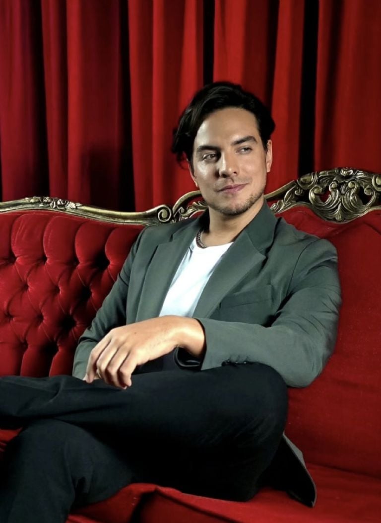 Vadhir Derbez
