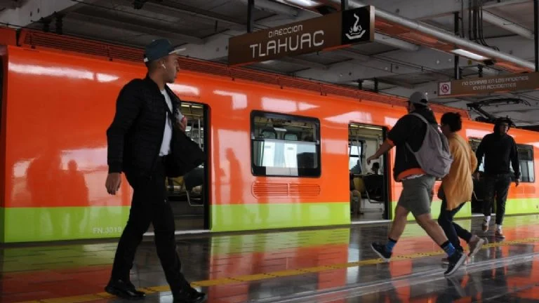 Metrobús operando en CDMX