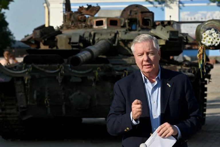 Fallece el senador Lindsey Graham a los 71 años