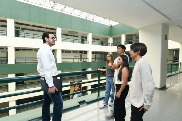 Certificaciones en áreas tecnológicas y financieras